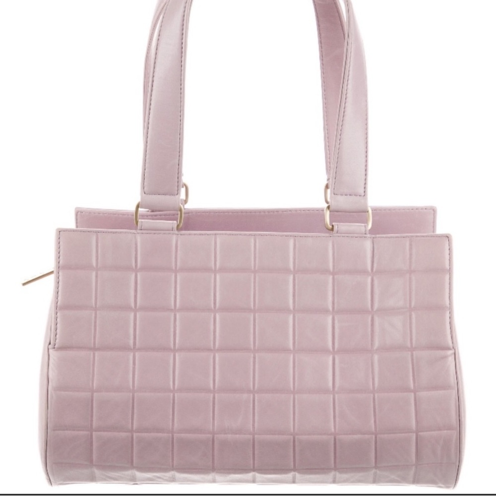 CHANEL EUC Lavender chocolate bar bag